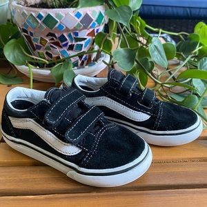 Vans- toddler size 9 - black and white